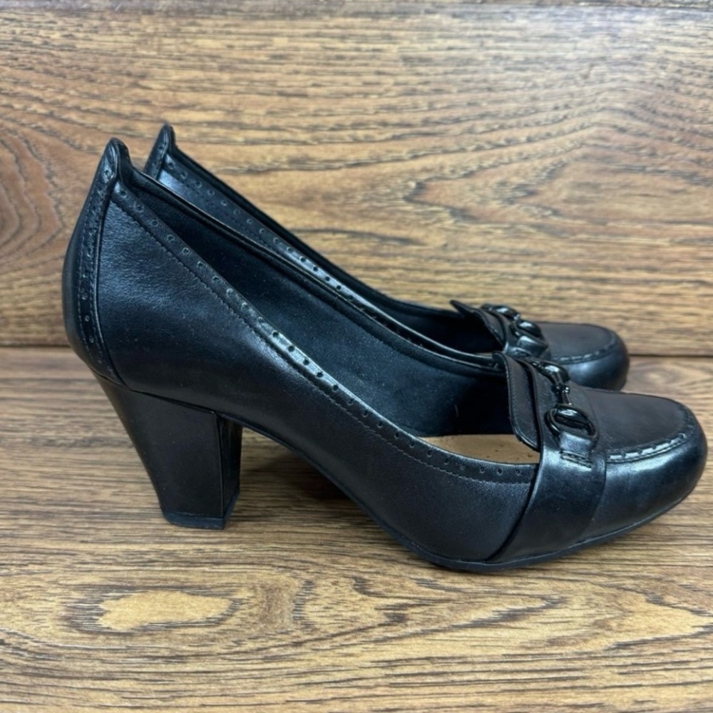 Clarks Artisan Womens Size 8
Pumps Shoes Heels Black - Picture 2 of 7